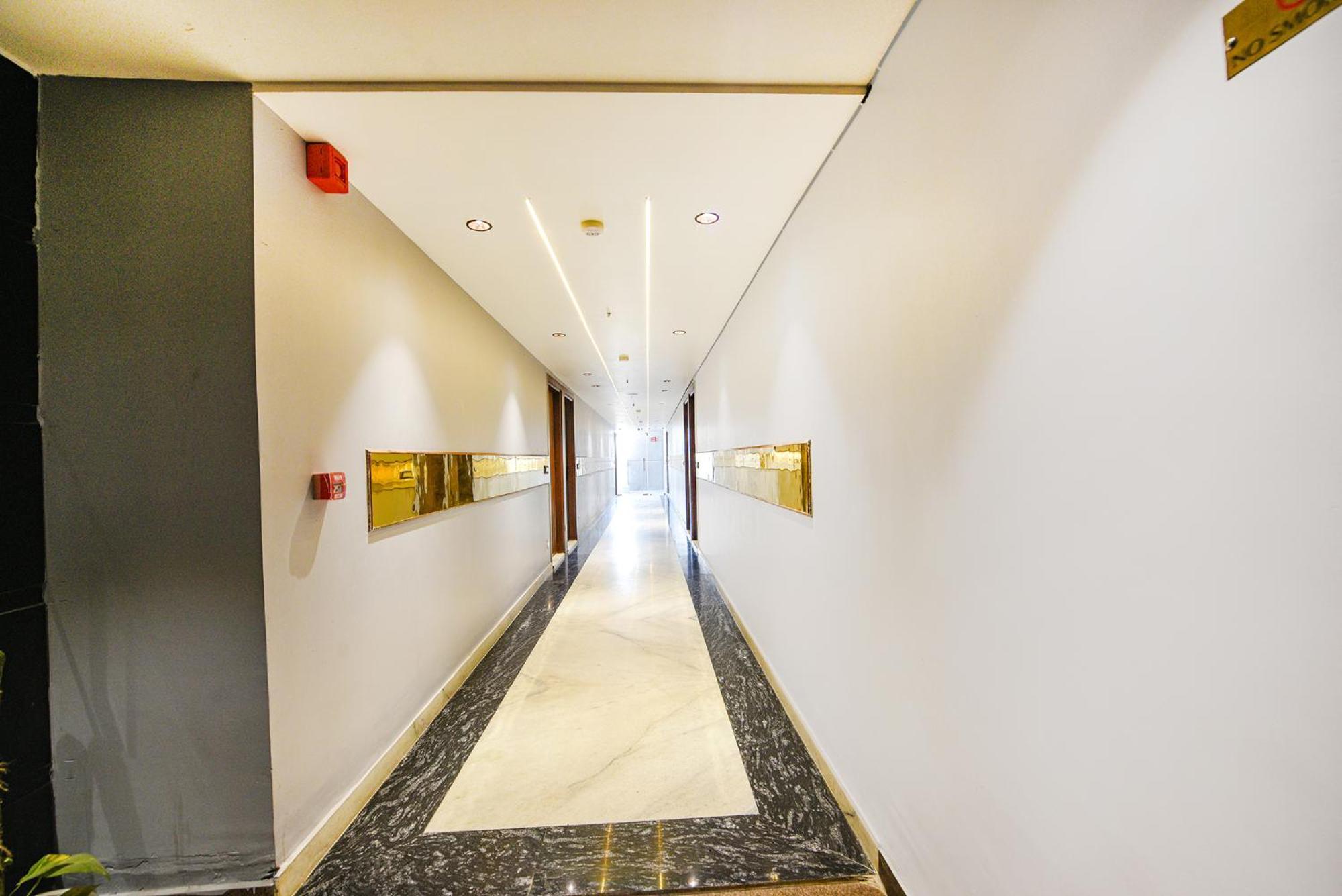 Fabhotel Prime Apple Tree Residency Nuova Delhi Esterno foto